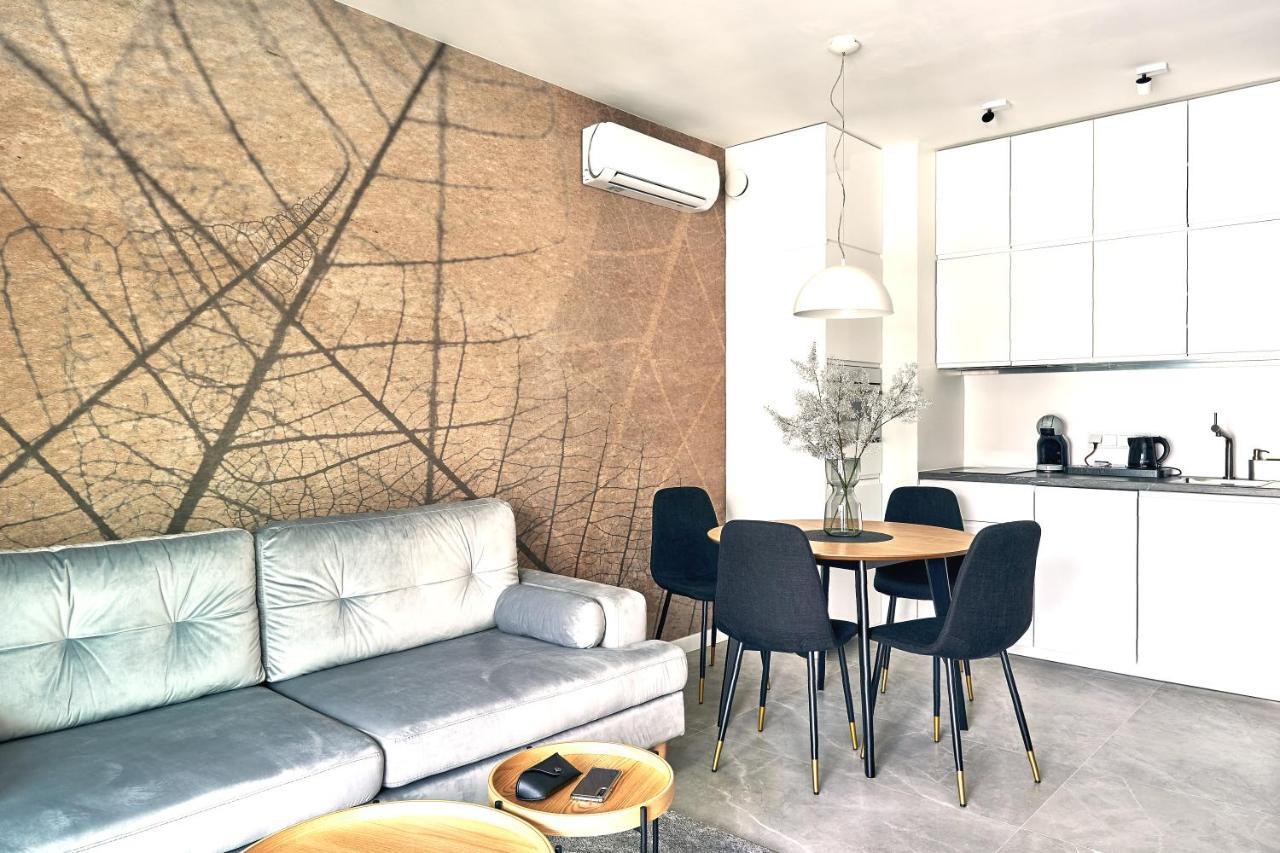 ורשה Mennica Residence Suite Apartments מראה חיצוני תמונה