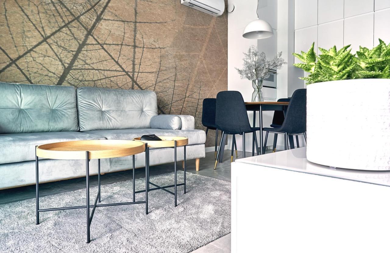 ורשה Mennica Residence Suite Apartments מראה חיצוני תמונה
