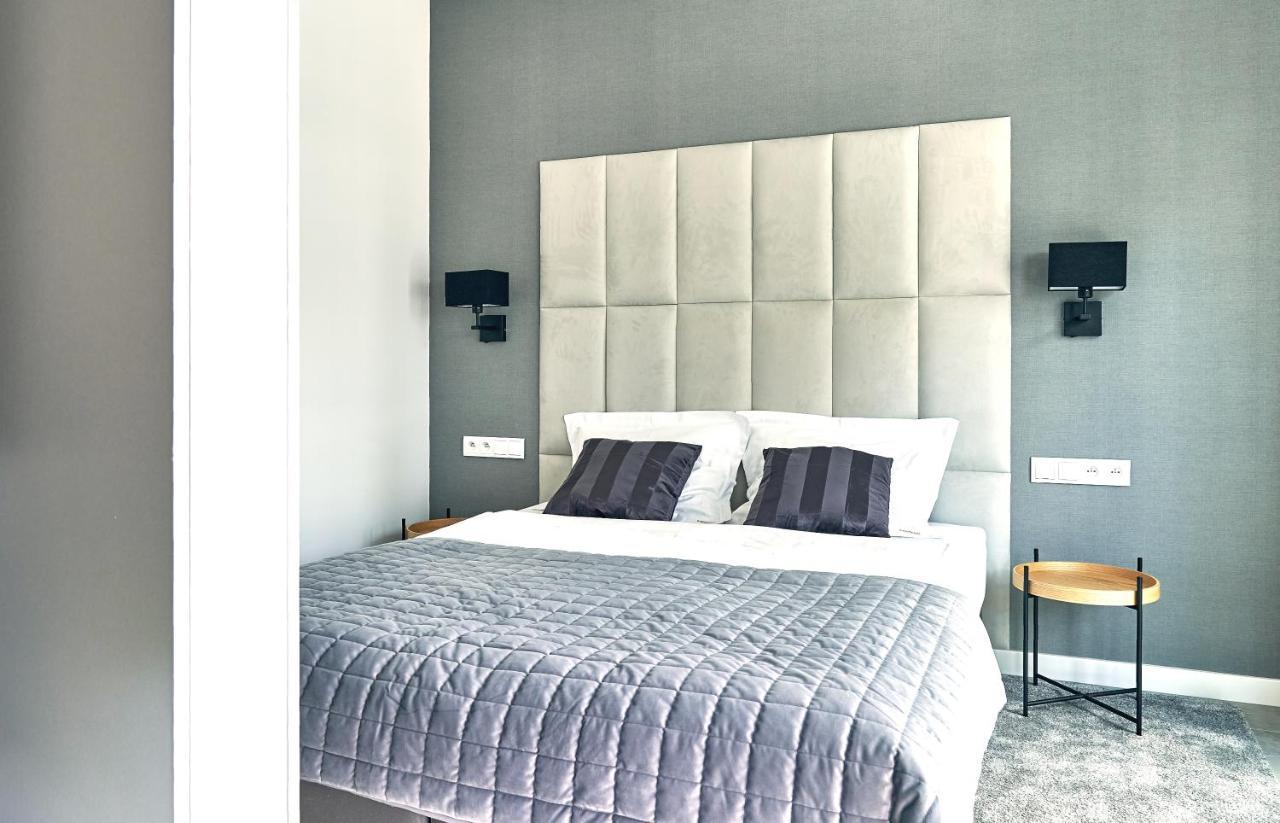 ורשה Mennica Residence Suite Apartments מראה חיצוני תמונה