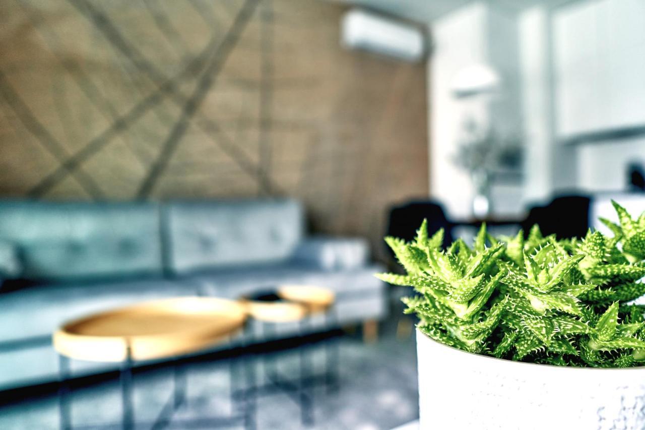 ורשה Mennica Residence Suite Apartments מראה חיצוני תמונה